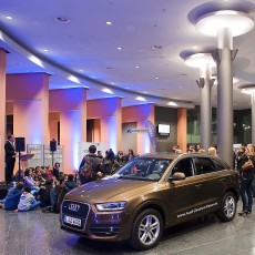 Autos im Foyer UG